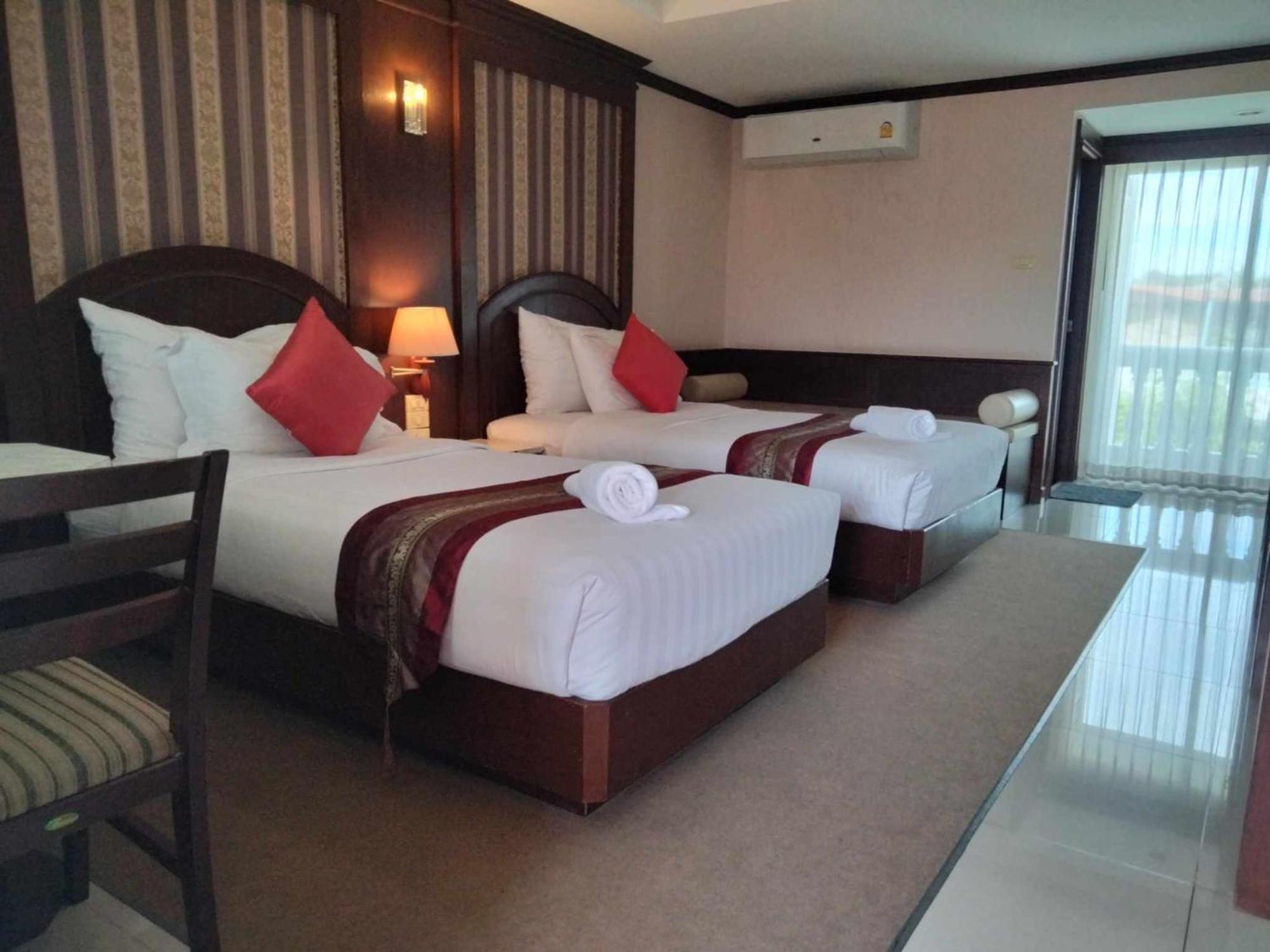 The Lion King Hotel Udonthani Exteriör bild